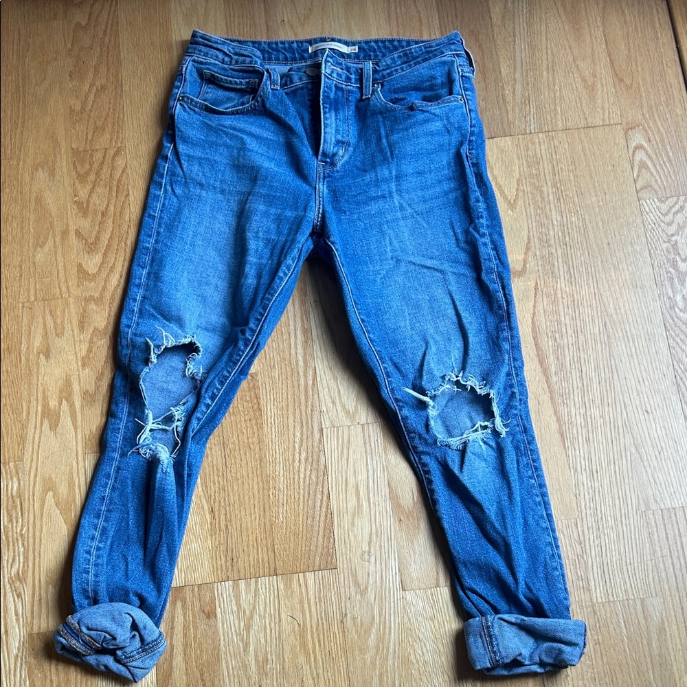 Levi’s Stylish Blue Distressed Jeans